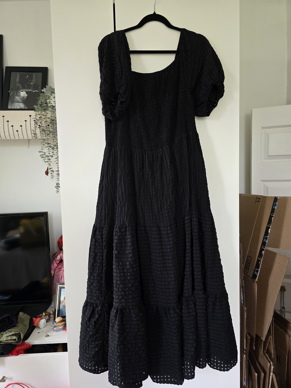 Women’s Black Tiered Maxi Dress with Puff Sleeves